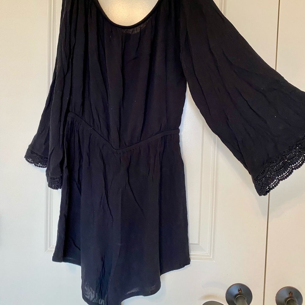 Boho sleeved black shorts romper